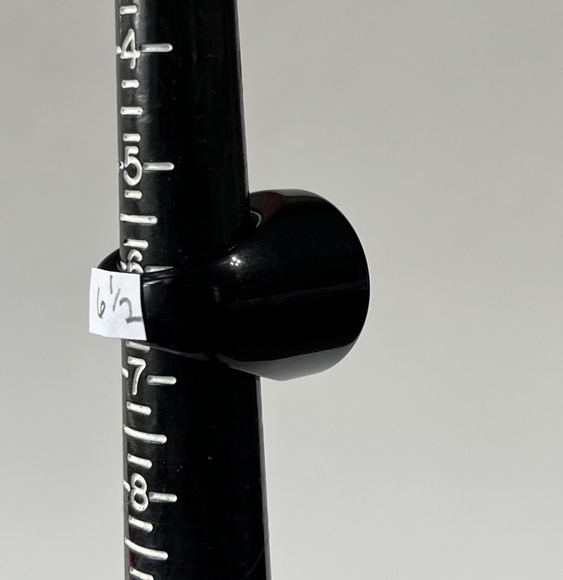 Vintage Size 6 1/2 Lucite Ring Chunky Flat Top Dome Black Mid Century Modern - Picture 14 of 15